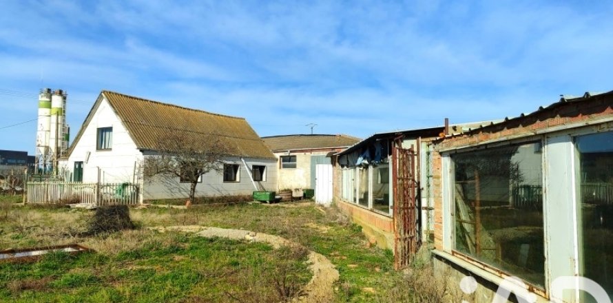 House in Riego De La Vega, Leon, Spain 3 bedrooms, 899 sq.m. No. 185159