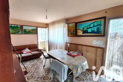 House for sale in Riego De La Vega, Leon, Spain 3 bedrooms, 899 sq.m. No. 185159 - photo 2