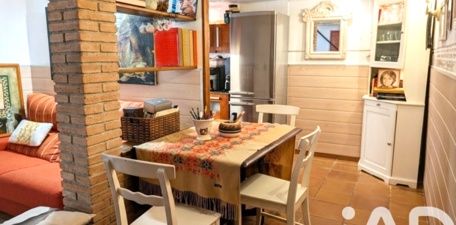 Casa a L'Ametlla de Mar, Tarragona, Spagna 2 camere da letto, 66 mq. N° 185157
