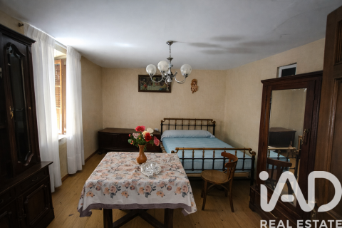 Villa en venta en San Justo de la Vega, León, España 4 dormitorios, 356 m2 No. 185161 - foto 4
