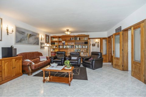 Villa for sale in Mahon, Menorca, Spain 3 bedrooms, 180 sq.m. No. 166599 - photo 5