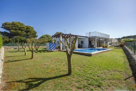Villa for sale in Mahon, Menorca, Spain 3 bedrooms, 180 sq.m. No. 166599 - photo 2