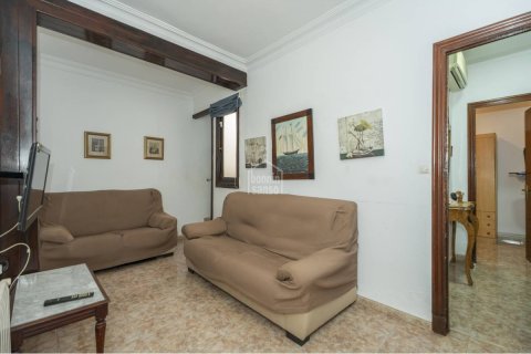 Townhouse for sale in Mahon, Menorca, Spain 3 bedrooms,  No. 166600 - photo 3