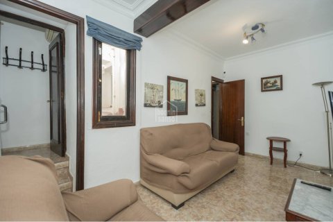 Townhouse for sale in Mahon, Menorca, Spain 3 bedrooms,  No. 166600 - photo 4