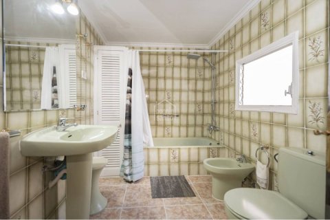 Townhouse for sale in Mahon, Menorca, Spain 3 bedrooms,  No. 166600 - photo 10