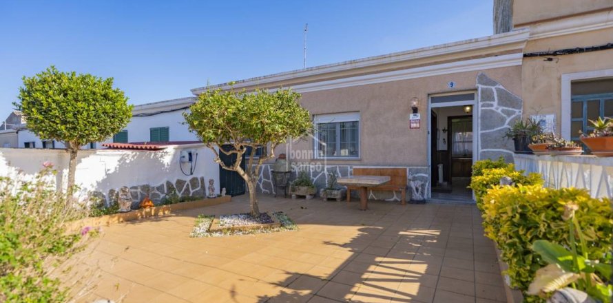 Townhouse in Mahon, Menorca, Spain 3 bedrooms,  No. 166600