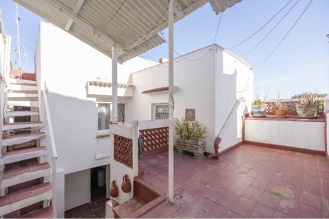 Townhouse for sale in Mahon, Menorca, Spain 3 bedrooms,  No. 166600 - photo 13