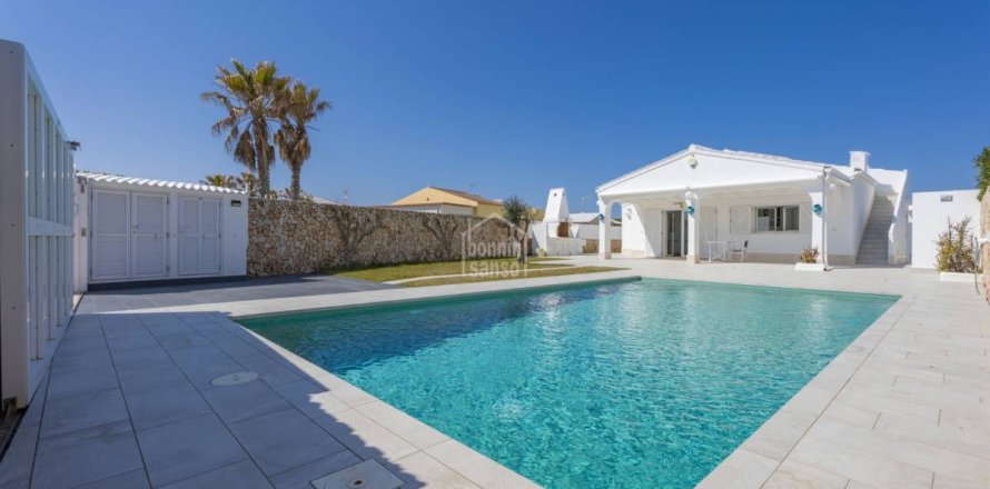 Villa in Ciutadella De Menorca, Menorca, Spain 3 bedrooms, 116 sq.m. No. 166597