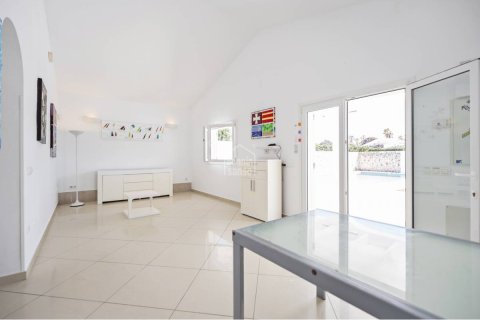 Villa for sale in Ciutadella De Menorca, Menorca, Spain 3 bedrooms, 116 sq.m. No. 166597 - photo 6