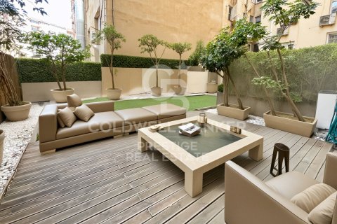 Apartment à vendre à Barcelona, Espagne, 3 chambres, 97 m2 No. 178844 - photo 3