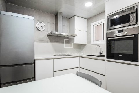 Villa pārdošanā Castelldefels, Barcelona, Spānijā 4 istabas, 131 m2 Nr. 168953 - attēls 5