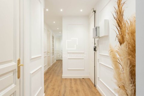 Dzīvoklis pārdošanā Barcelona, Spānijā 2 istabas, 83 m2 Nr. 168954 - attēls 18