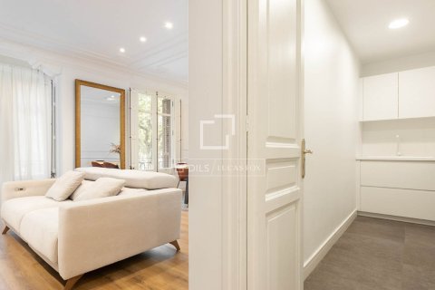 Dzīvoklis pārdošanā Barcelona, Spānijā 2 istabas, 83 m2 Nr. 168954 - attēls 13