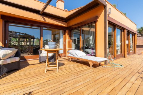 Villa pārdošanā Castelldefels, Barcelona, Spānijā 5 istabas, 330 m2 Nr. 168955 - attēls 3