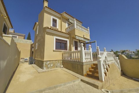 Villa en Villamartin, Alicante, España 2 dormitorios, 77 m2 No. 194130