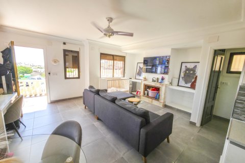 Villa pārdošanā Villamartin, Alicante, Spānijā 2 istabas, 77 m2 Nr. 194130 - attēls 3