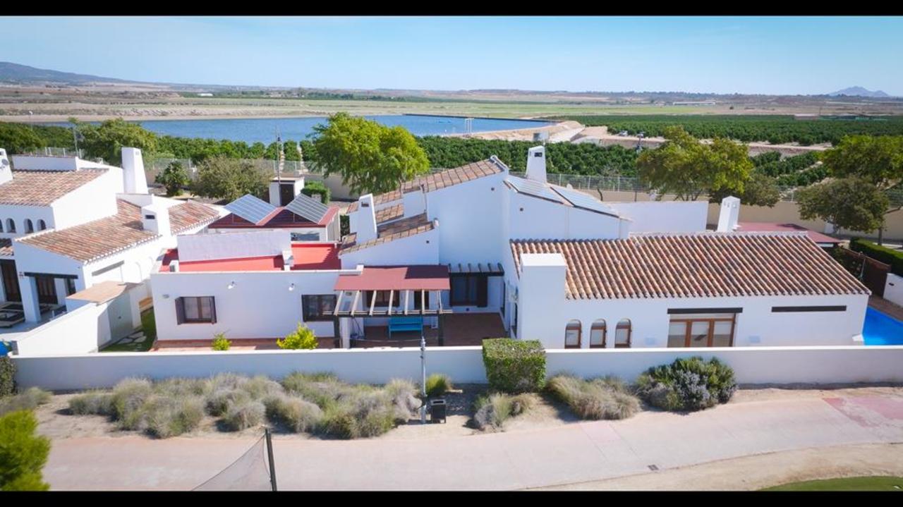 Huvila El Valle Golf Resort, Murcia, Espanja 5 makuuhuonetta, 204 m2 No. 161538