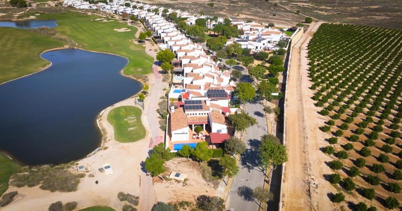 Huvila El Valle Golf Resort, Murcia, Espanja 5 makuuhuonetta, 204 m2 No. 161538