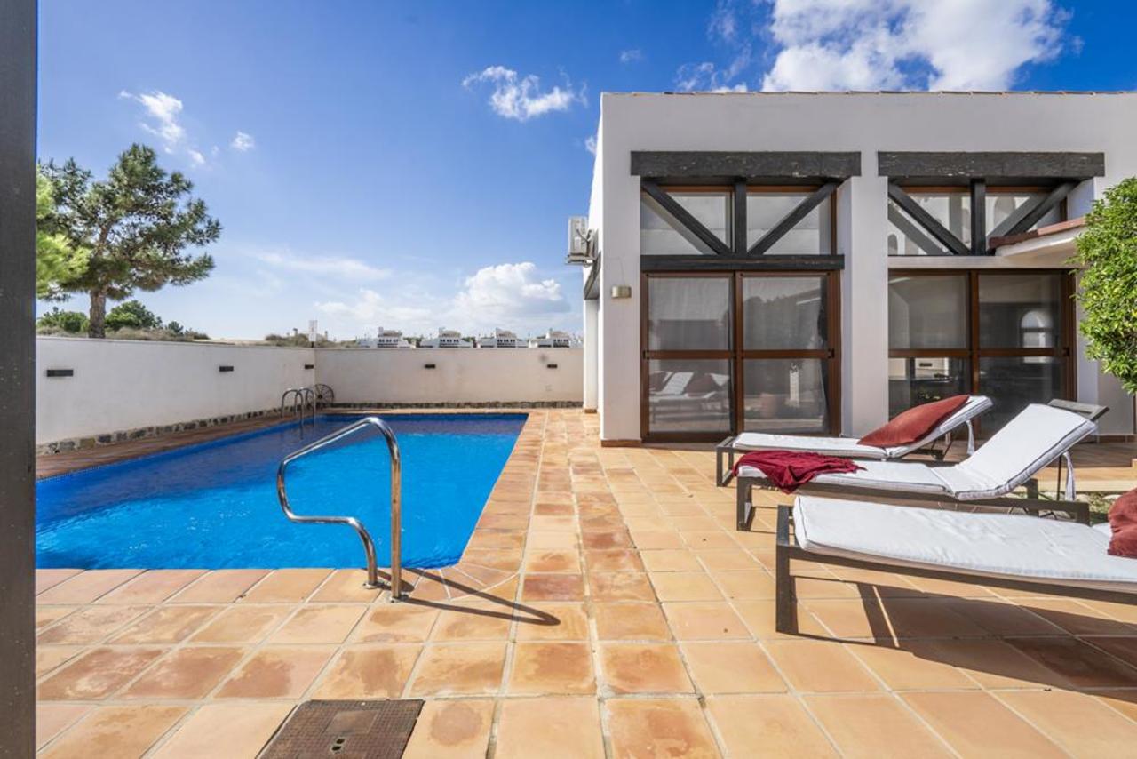 Huvila El Valle Golf Resort, Murcia, Espanja 5 makuuhuonetta, 204 m2 No. 161538