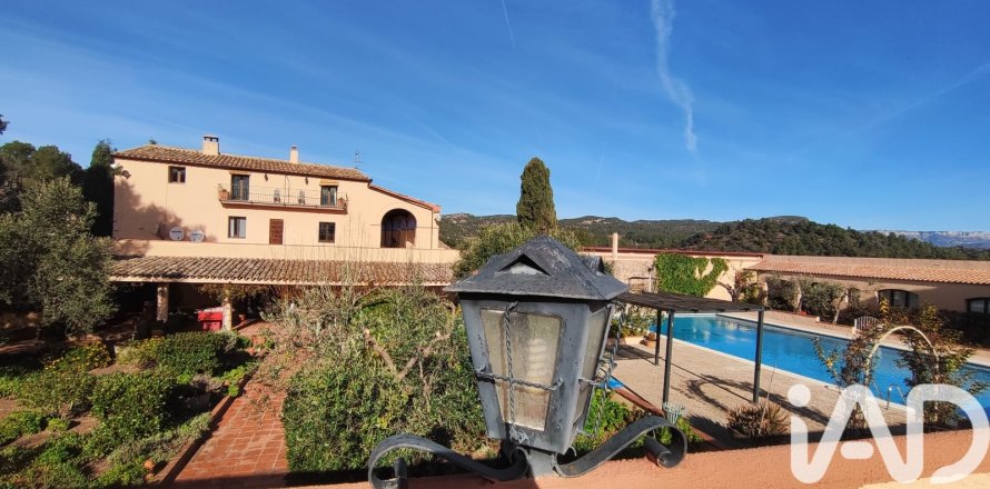 House in El Molar, Tarragona, Spanien 15 Schlafzimmer, 3536 m2 Nr. 172826
