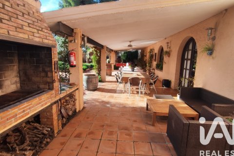 House zum Verkauf in El Molar, Tarragona, Spanien 15 Schlafzimmer, 3536 m2 Nr. 172826 - Foto 2