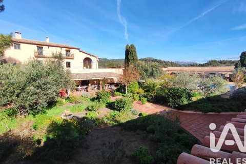 House zum Verkauf in El Molar, Tarragona, Spanien 15 Schlafzimmer, 3536 m2 Nr. 172826 - Foto 11