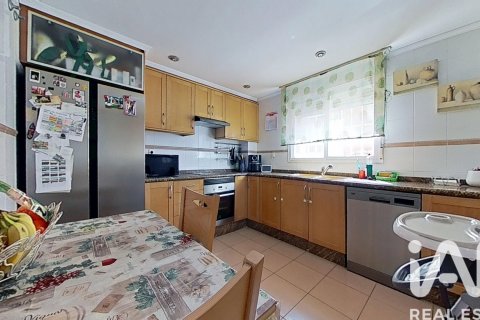 Townhouse for sale in Castellon de la Plana, Castellon, Spain 4 bedrooms, 221 sq.m. No. 172821 - photo 23
