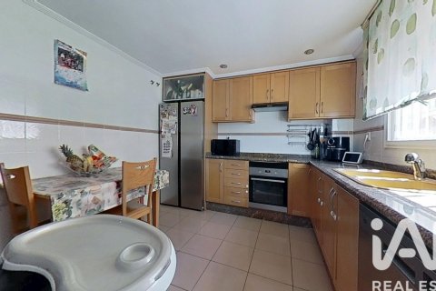 Townhouse for sale in Castellon de la Plana, Castellon, Spain 4 bedrooms, 221 sq.m. No. 172821 - photo 22