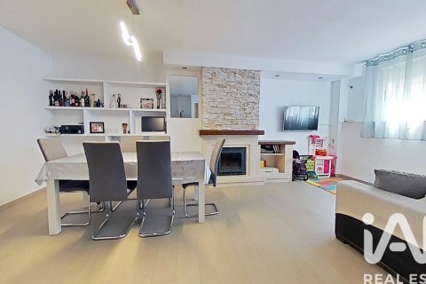 Townhouse for sale in Castellon de la Plana, Castellon, Spain 4 bedrooms, 221 sq.m. No. 172821 - photo 6