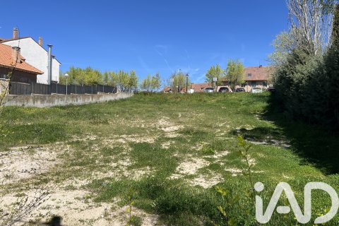 Tomt till salu i Sevilla la Nueva, Madrid, Spanien 926 kvm. Nr. 172824 - foto 1