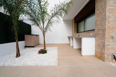 Villa till salu i Almoradi, Alicante, Spanien 4 sovrum, 140 kvm. Nr. 170576 - foto 7