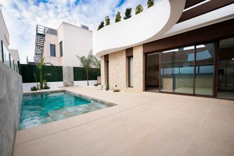 Villa till salu i Almoradi, Alicante, Spanien 4 sovrum, 140 kvm. Nr. 170576 - foto 6