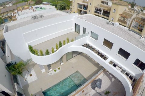 Villa till salu i Almoradi, Alicante, Spanien 4 sovrum, 140 kvm. Nr. 170576 - foto 4