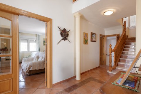 Villa for sale Alhaurin de la Torre, Malaga, Spain 6 bedrooms, 561 sq.m. No. 106989 - photo 17