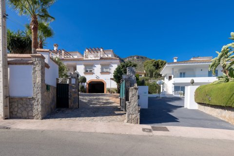 Villa for sale Alhaurin de la Torre, Malaga, Spain 6 bedrooms, 561 sq.m. No. 106989 - photo 5