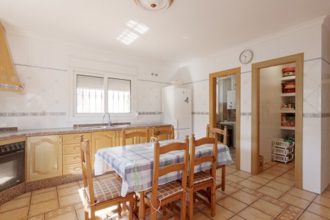 Villa for sale Alhaurin de la Torre, Malaga, Spain 6 bedrooms, 561 sq.m. No. 106989 - photo 16