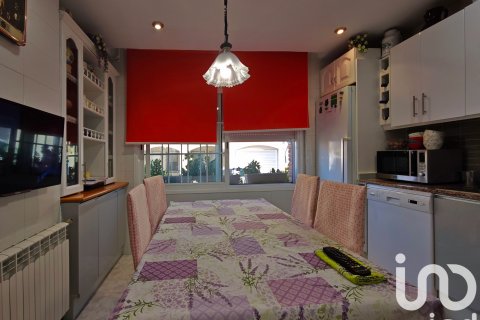 Radhus till salu i Sant Llorenc D'hortons, Barcelona, Spanien 4 sovrum, 241 kvm. Nr. 152978 - foto 7