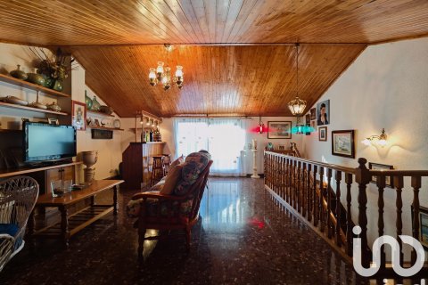 Radhus till salu i Sant Llorenc D'hortons, Barcelona, Spanien 4 sovrum, 241 kvm. Nr. 152978 - foto 29