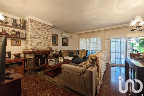 Radhus till salu i Sant Llorenc D'hortons, Barcelona, Spanien 4 sovrum, 241 kvm. Nr. 152978 - foto 10