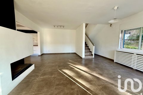 Lägenhet till salu i Arenys de Munt, Barcelona, Spanien 4 sovrum, 228 kvm. Nr. 152976 - foto 11