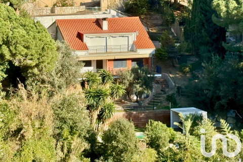 Lägenhet till salu i Arenys de Munt, Barcelona, Spanien 4 sovrum, 228 kvm. Nr. 152976 - foto 4