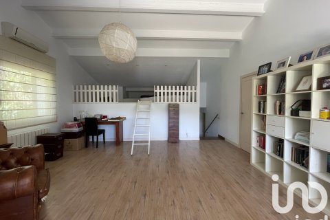 Lägenhet till salu i Arenys de Munt, Barcelona, Spanien 4 sovrum, 228 kvm. Nr. 152976 - foto 28