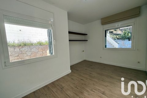 Lägenhet till salu i Arenys de Munt, Barcelona, Spanien 4 sovrum, 228 kvm. Nr. 152976 - foto 30