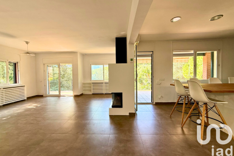 Lägenhet till salu i Arenys de Munt, Barcelona, Spanien 4 sovrum, 228 kvm. Nr. 152976 - foto 13