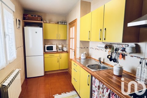 Townhouse for sale in Avila, Spain 3 bedrooms, 205.14 sq.m. No. 152980 - photo 17