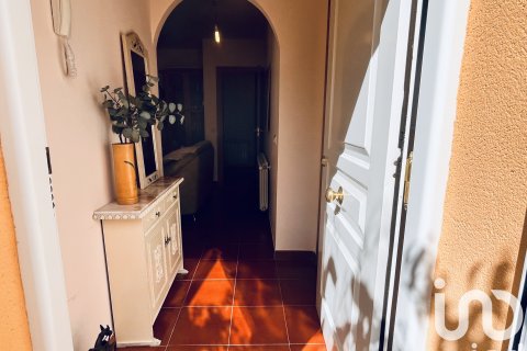 Townhouse for sale in Avila, Spain 3 bedrooms, 205.14 sq.m. No. 152980 - photo 2