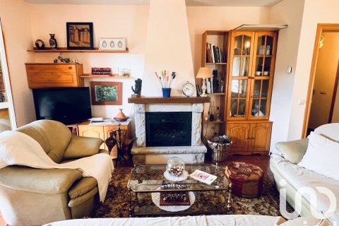 Townhouse for sale in Avila, Spain 3 bedrooms, 205.14 sq.m. No. 152980 - photo 7