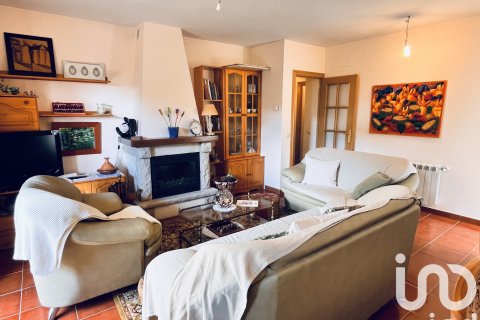 Townhouse for sale in Avila, Spain 3 bedrooms, 205.14 sq.m. No. 152980 - photo 8
