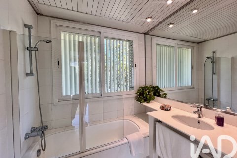 Сasa en venta en Sant Vicenc De Montalt, Barcelona, España 8 dormitorios, 3500 m2 No. 152982 - foto 17