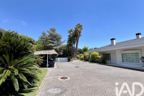 Сasa en venta en Sant Vicenc De Montalt, Barcelona, España 8 dormitorios, 3500 m2 No. 152982 - foto 3